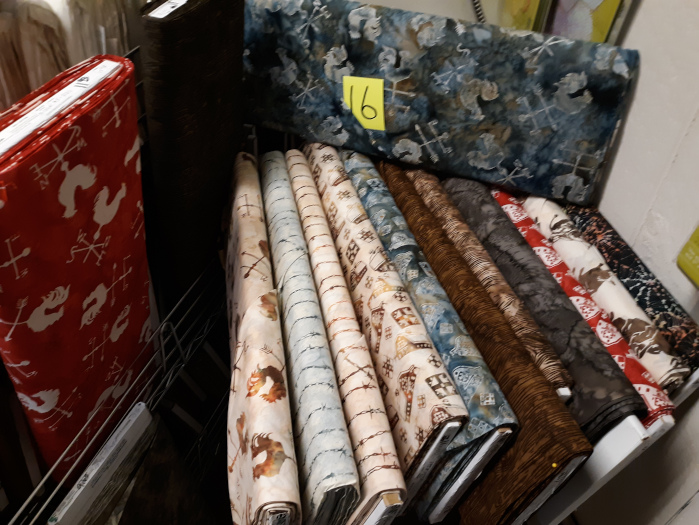 Batik shelf 16