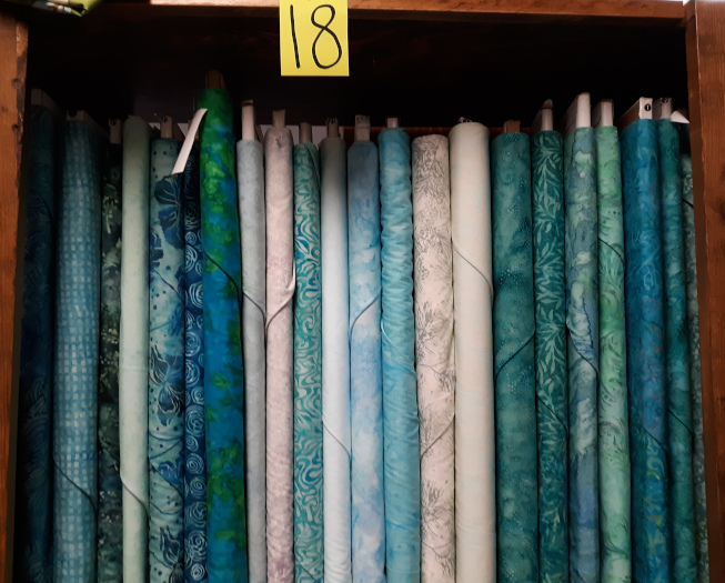 Batik shelf 18