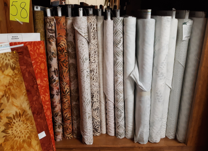 Batik shelf 58